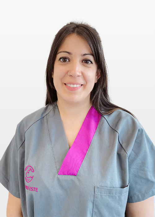 Jennifer Martínez: - responsable del servicio de Medicina Interna